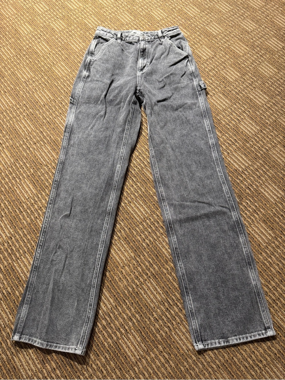 Women’s Straight-Leg Girlfriend Jeans in Faded Black
